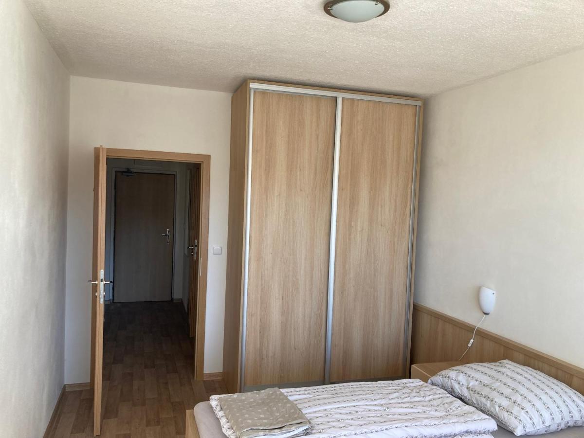 Apartamento 300 Všemina